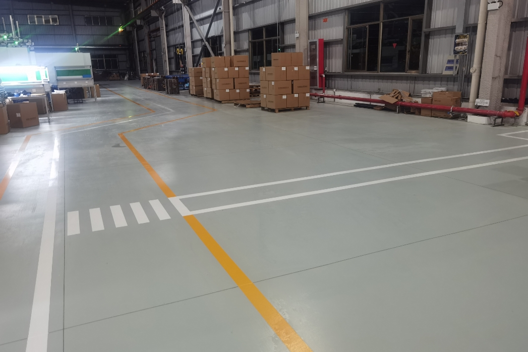 环氧自流平+聚氨酯超耐磨地坪