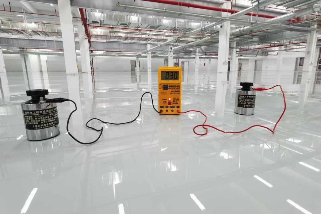 环氧防静电自流平地坪工程